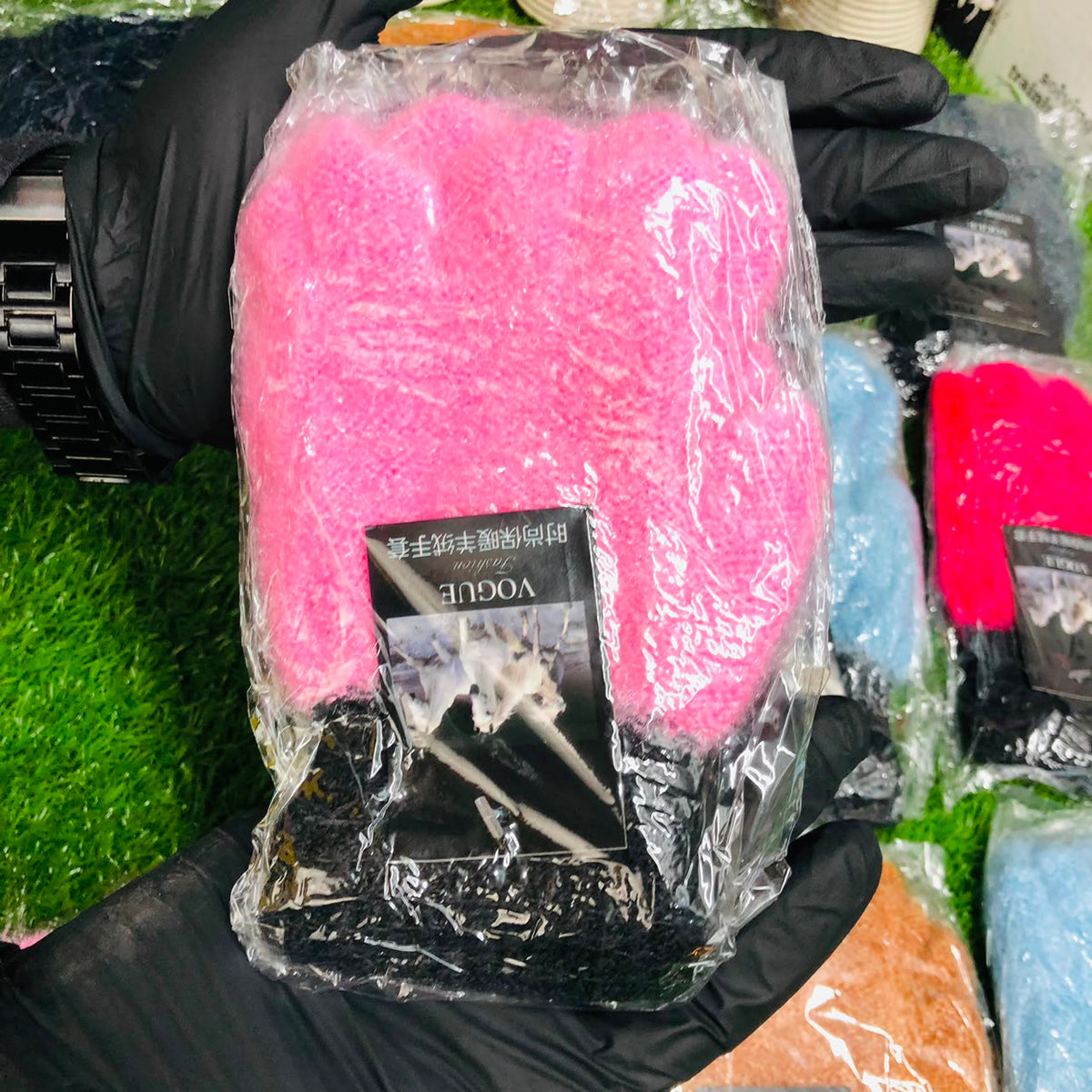 Pink & Black Exfoliating Scrub Gloves
